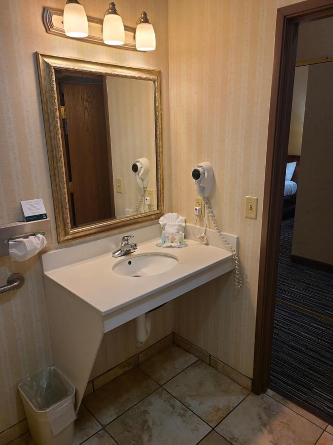 Quality Inn & Suites Wellington - Fort Collins Zewnętrze zdjęcie