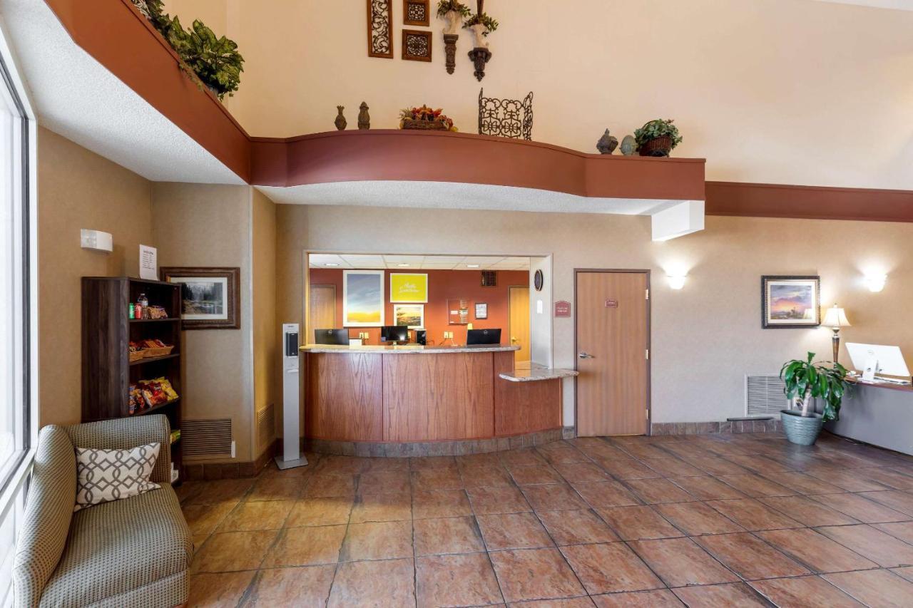 Quality Inn & Suites Wellington - Fort Collins Zewnętrze zdjęcie