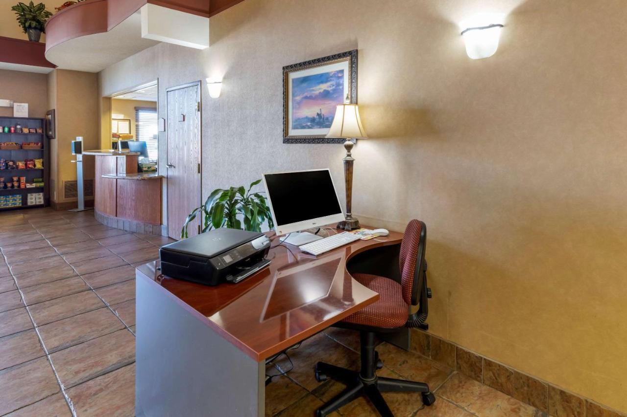 Quality Inn & Suites Wellington - Fort Collins Zewnętrze zdjęcie