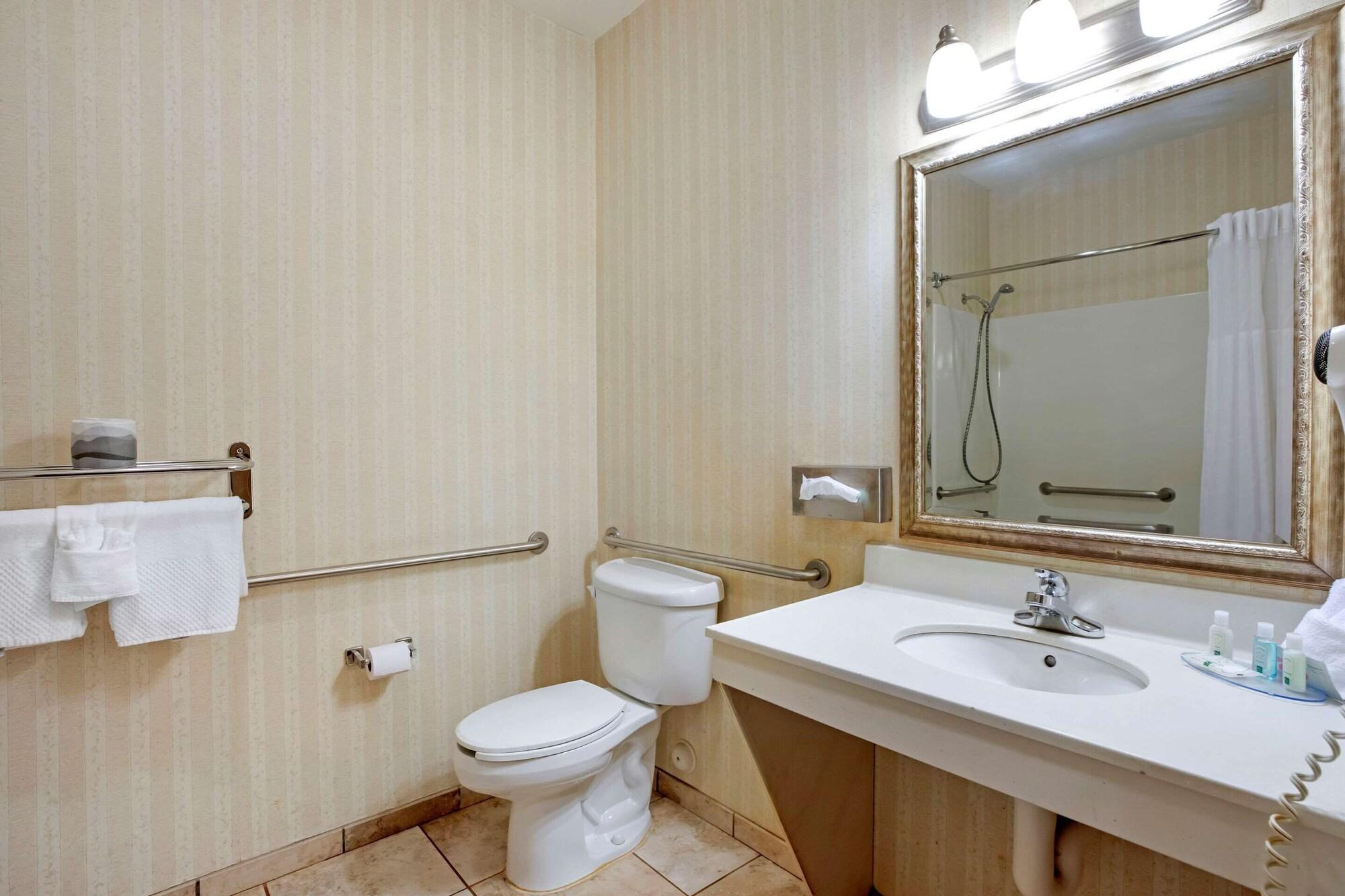 Quality Inn & Suites Wellington - Fort Collins Zewnętrze zdjęcie