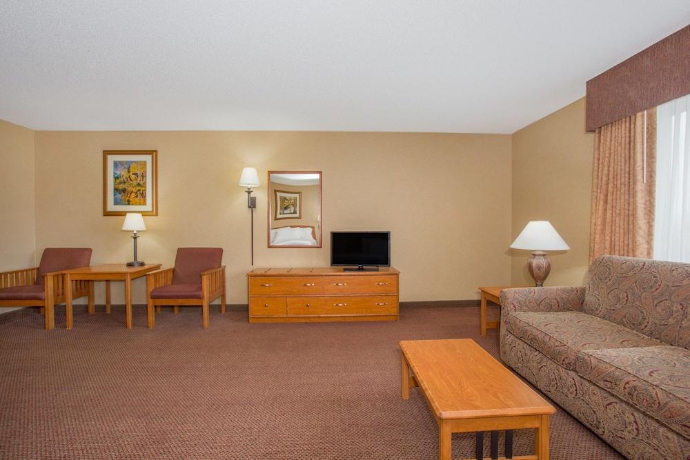 Quality Inn & Suites Wellington - Fort Collins Zewnętrze zdjęcie